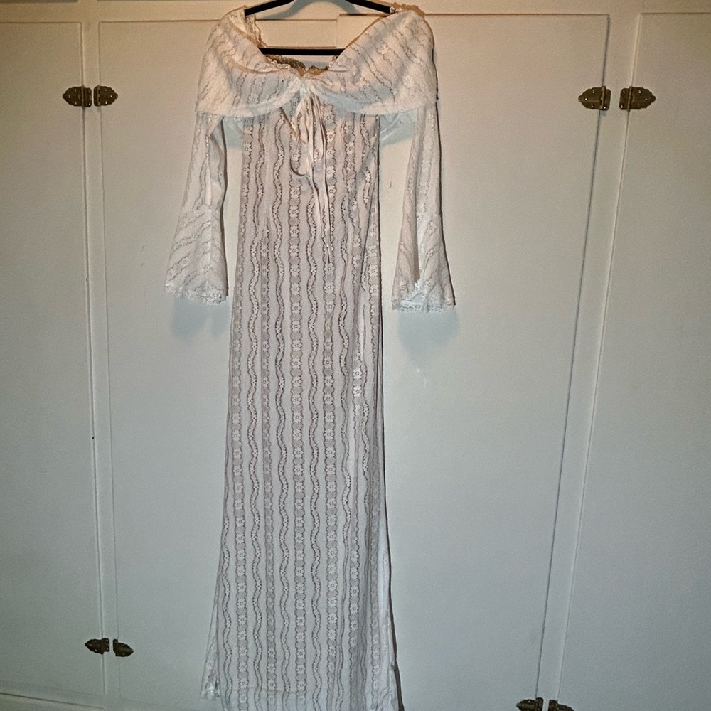 Elegant White Lace Off-Shoulder Dress